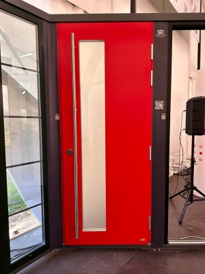 Входная дверь для частного дома TP-17 двухцветная М10*23