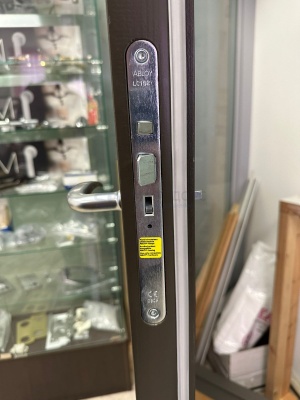 Замок ABLOY LC102 с функцией автоматического запирания