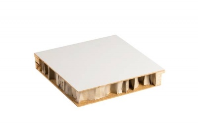 Дверь белая филенчатая SWEDOOR by Jeld-Wen Style 41